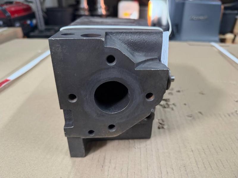 Головка блока цилиндров с клапанами (Восстановлена в заводских условиях) / Mercedes-Benz A4570100721 