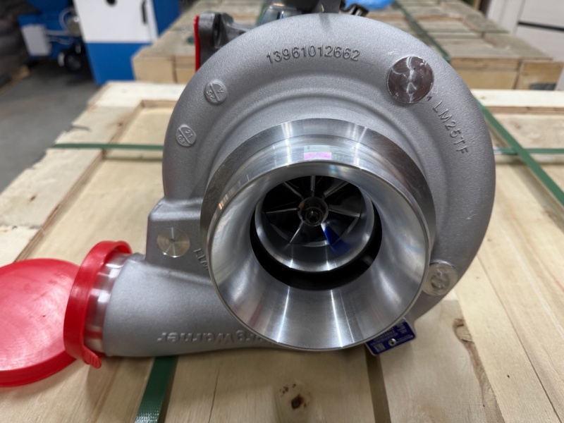 Турбокомпрессор Schwitzer B3UG 13879700144 на КамАЗ 54901 (аналог K0JP105K000) / Borg Warner 13879700144