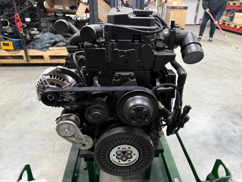 Двигатель Cummins 667.511-300 Евро 5 аналог 6ISBe5300 (без крыльчатки) / Cummins SO75702