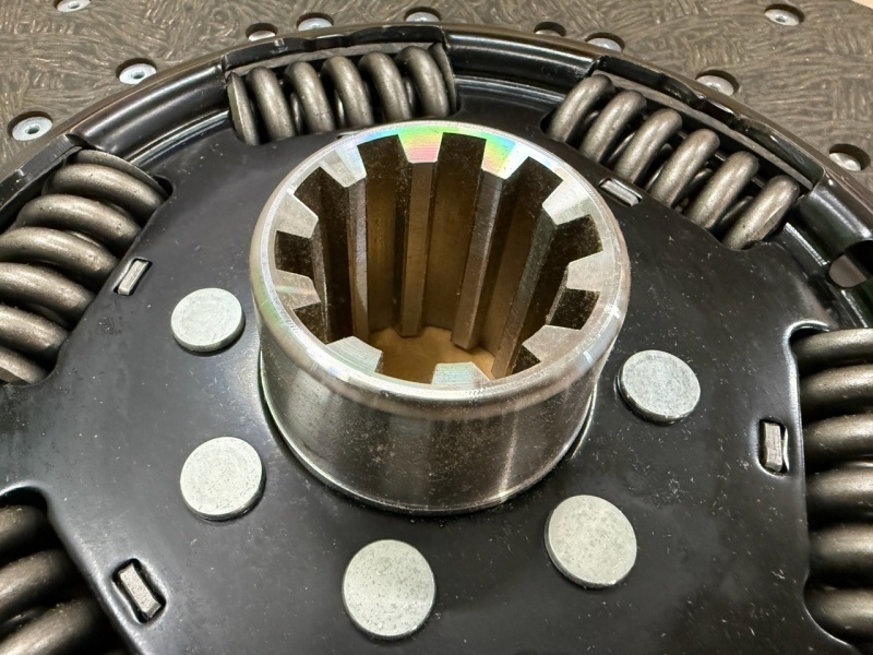 Диск сцепления (КПП ZF 8S, 16S) MF (усиленный, аналог Sachs 491878007209, 491878085641) / Prawolf D0069